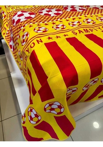 Taraftar Temalı Tek Kişilik Pike Ve Çarşaf Seti 160x240 Cm %100 Pamuklu Renkli