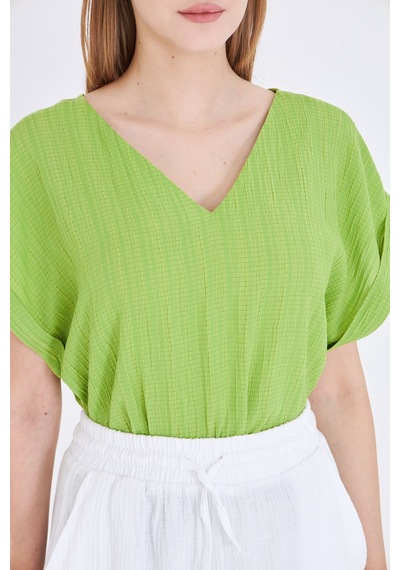 Armonika Kadın V Yaka Yanları Yırtmaçlı Arkası Uzun Duble Kol Detaylı Oversize Bluz Arm-24y001074 Fıstık Yeşili
