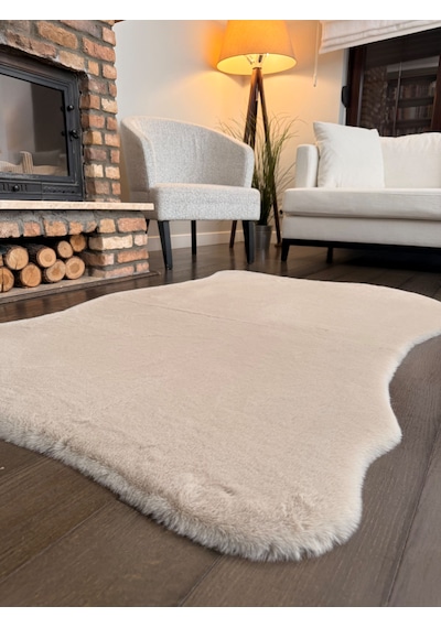 Ultra Soft Bej Yumuşak Dokulu Peluş Halı Asimetrik