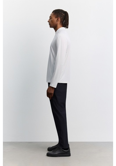 Avva Erkek Beyaz Polo Yaka Düğmeli Teknik Kumaş Uzun Kol Basic Regular Fit T-shirt A62y1015