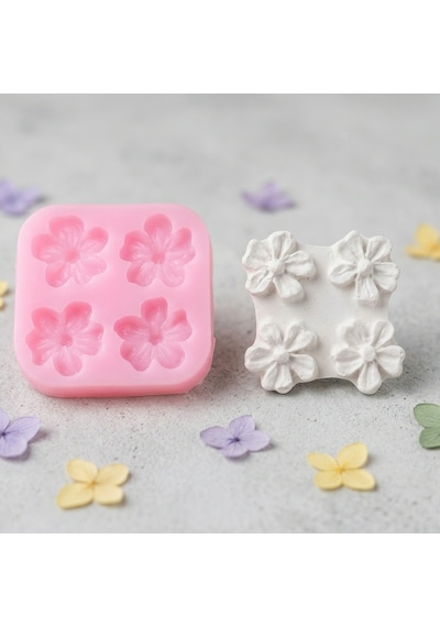 4'lü Mini Yonca Silikon Kalıp 2x2 Cm