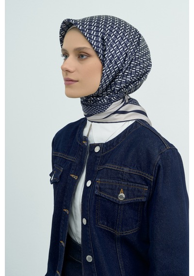Armine Saf İpek Sura Eşarp-2026 İlkbahar-yaz- 950200d Lacivert-Beyaz