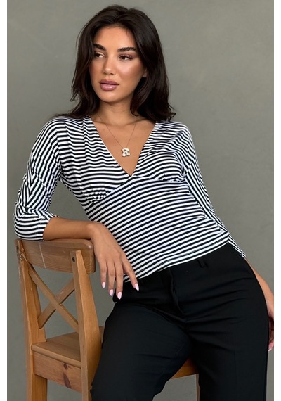 Madmext Siyah Çizgili V Yaka Slim Fit Kadın Bluz Mg2887