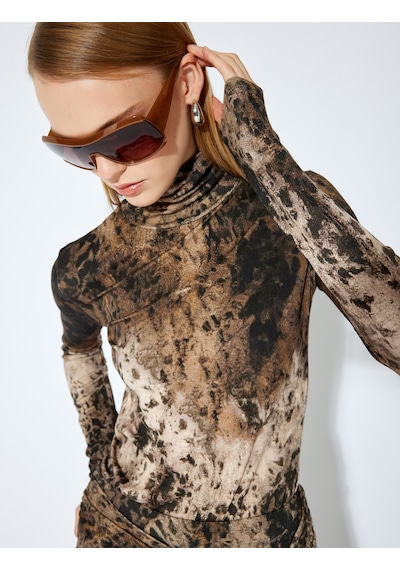 Koton Koton X Şahika Ercümen - Desenli Balıkçı Yaka Slim Fit Uzun Kollu Body Kahverengi Desenli 5wak30101ek Kahverengi Koton Koton X Şahika Ercümen - Desenli Balıkçı Yaka Slim Fit Uzun Kollu Body Kahverengi Desenli 5wak30101ek Kahverengi