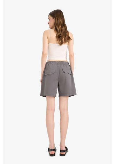 DeFacto Coool Normal Bel Kısa Paça Gabardin Bermuda Şort F3318AX25SMAR193