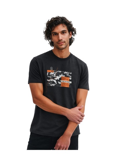 Arma Ar-ma Erkek Bisiklet Yaka Tişört Resim Baskili Örme Kumaş Regular Fit %100 Pamuk 30/2 Süprem Y31344448702 Siyah-s1 Arma Ar-ma Erkek Bisiklet Yaka Tişört Resim Baskili Örme Kumaş Regular Fit %100 Pamuk 30/2 Süprem Y31344448702 Siyah-s1