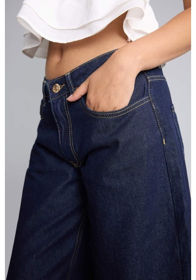 Defacto Yüksek Bel Geniş Paça İndigo Bermuda Jean Şort I2340ax26hsnm82 Mavi-nm82