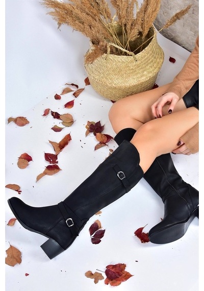Fox Shoes Siyah Alçak Topuklu Günlük Kadın Çizme L674230009