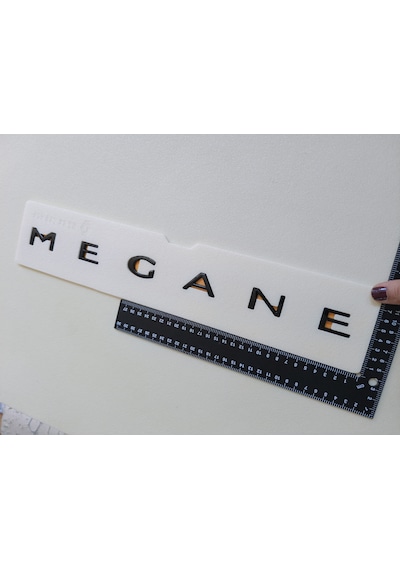 Megane Boşluklu Piano Black Bagaj Yazısı 3m 3d Abs