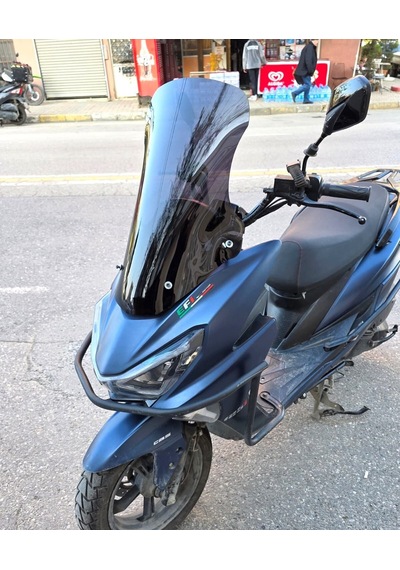 Motocam Küba Newlight 50 Pro Ön Cam 2023-2026 Model 58cm Siyah Renkli 4mm  Boylu