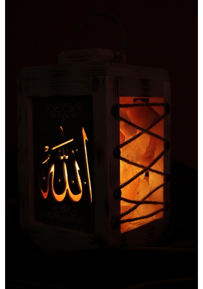 Tuzcu Kenan Allah Yazılı Ahşap Motifli Tuz Parçalı Tuz Lambası