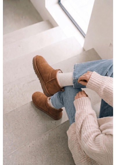 Neon Shoes Mini Süet İçi Kürklü İnce Taban Kadın Bot Taba