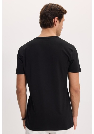 Tudors Erkek Slim Fit Dar Kesim Pamuklu Yumuşak Dokulu Likralı Esnek Kumaş Düz Basic Siyah V Yaka Tişört-16654 Tudors Erkek Slim Fit Dar Kesim Pamuklu Yumuşak Dokulu Likralı Esnek Kumaş Düz Basic Siyah V Yaka Tişört-16654