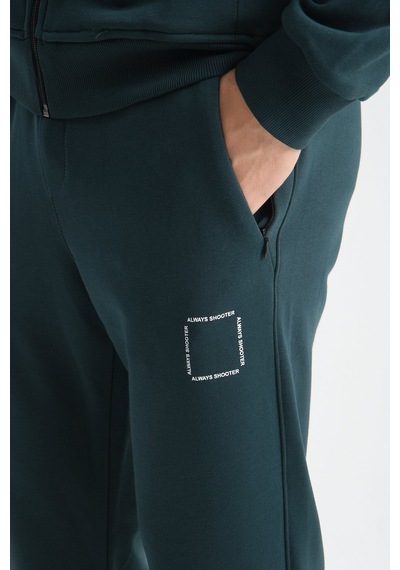 Shooter Sportswear Shooter Erkek Eşofman Takımı Mevsimlik Luxe Kalite Pamuklu Koyu Yeşil Shooter Sportswear Shooter Erkek Eşofman Takımı Mevsimlik Luxe Kalite Pamuklu Koyu Yeşil
