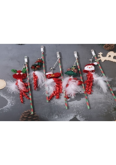 River World Kediler İçin Oyun Oltası Zilli Konsepti Yeniyıl
