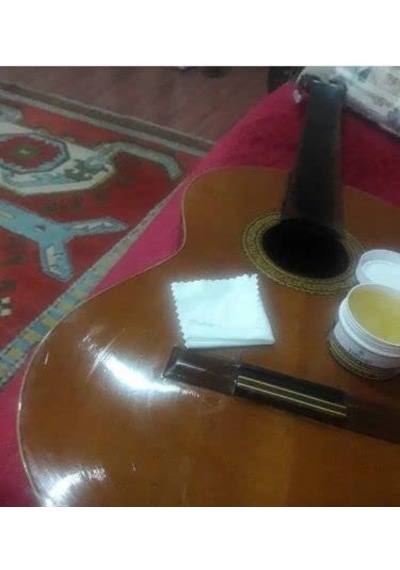 Terlans Gitar Gövde Klavye Temizleyici Parlatıcı Koruyucu Vaks Krem 100 Ml Guitar Cleaner & Polishing Wax