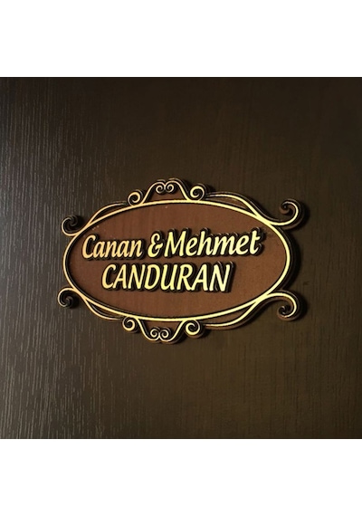 Özel Çerçeveli Ahşap Kabartma Kapı İsimliği Apartman Dairesi Çelik Kapı Ev İsimlik