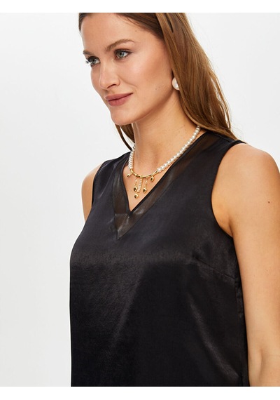 Yakası Organze İpek Yuşeli V Yaka Atlet S26atl014 Us26atl01410 Siyah