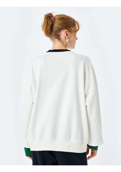 Koton Bisiklet Yaka Uzun Kollu Baskılı Oversize Sweatshirt Beyaz 5sak10219ek Beyaz