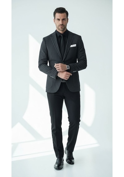 Plus Scorpion Erkek Slim Fit Siyah Çizgili Blazer Ceket Tek Düğmeli, Çift Yırtmaçlı, Torba Cepli Siyah Plus Scorpion Erkek Slim Fit Siyah Çizgili Blazer Ceket Tek Düğmeli, Çift Yırtmaçlı, Torba Cepli Siyah