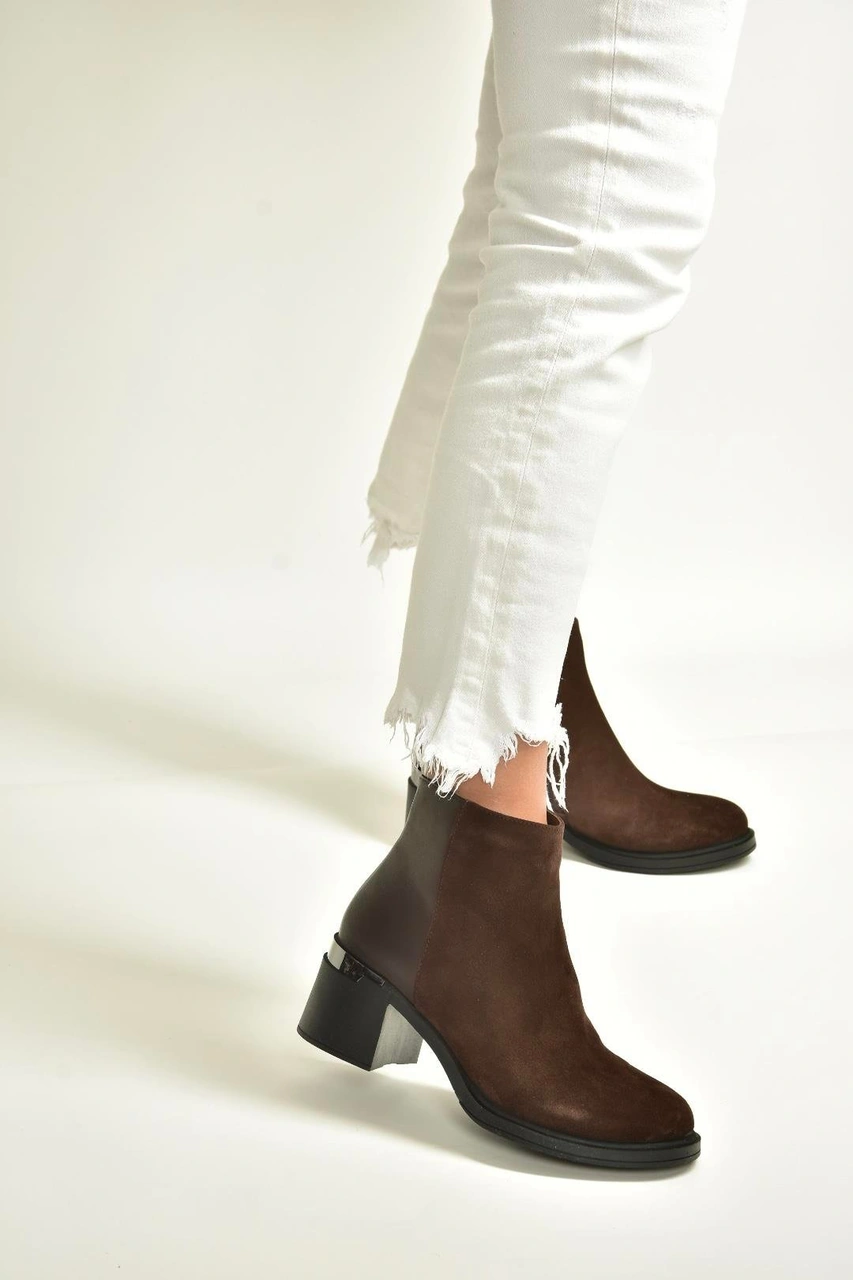 Fox Shoes V555559502 Kahverengi Hakiki Deri Süet Kalın Topuklu Kadın Bot Kahverengi-süet Fox Shoes V555559502 Kahverengi Hakiki Deri Süet Kalın Topuklu Kadın Bot Kahverengi-süet