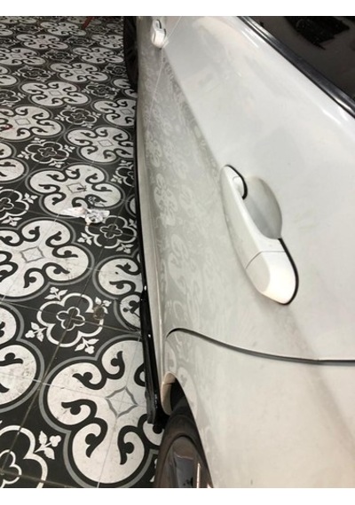 Bmw E90 Marşpiyel Lipi Flaplı Parlak  Siyah