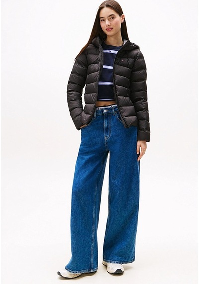 Tommy Hilfiger Kadın Marka Bayrak Logolu Sabit Kapüşonlu Kapitone Dolgulu Siyah Mont Dw0dw21617 Bds-10194 Siyah Tommy Hilfiger Kadın Marka Bayrak Logolu Sabit Kapüşonlu Kapitone Dolgulu Siyah Mont Dw0dw21617 Bds-10194 Siyah
