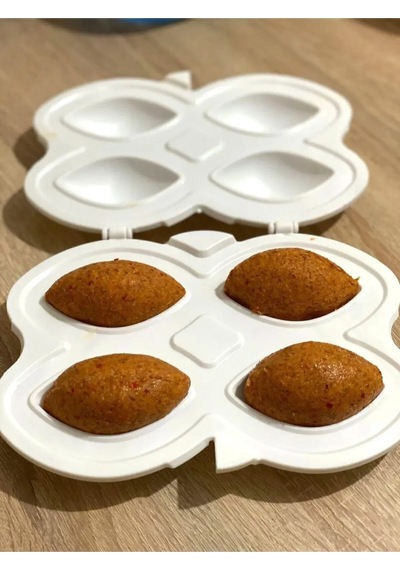 Pratik İçli Köfte Yapma Aparatı 4'lü Plastik Beyaz Diğer