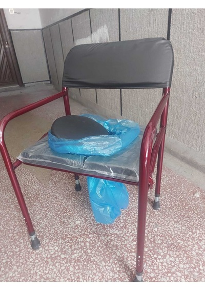 Tuvalet Sandalyesi Katlanır Derili