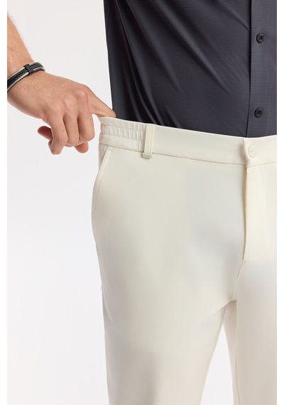 Avva Erkek Kırık Beyaz Beli Lastikli Bi-stretch Teknik Kumaş Slim Fit Pantolon A51y3077 Avva Erkek Kırık Beyaz Beli Lastikli Bi-stretch Teknik Kumaş Slim Fit Pantolon A51y3077