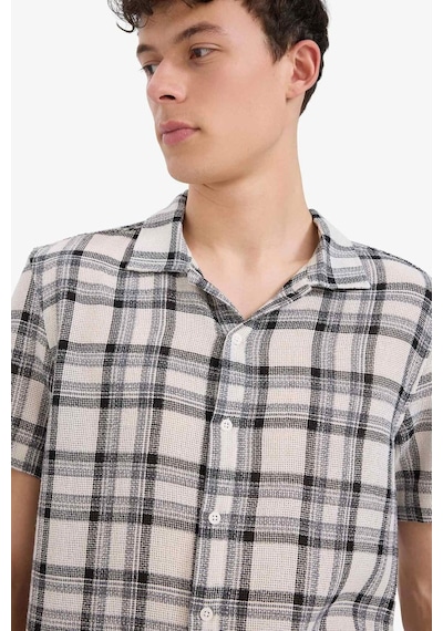 DeFacto Regular Fit Polo Yaka Kareli Yazlık Pamuklu Kısa Kollu Gömlek D7661AX25SPER42