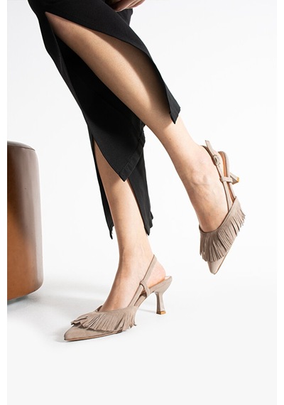 Dericia Shoes Jewel Hakiki Deri Süet Püskül Detaylı Kadın İnce Topuklu Ayakkabı Bej