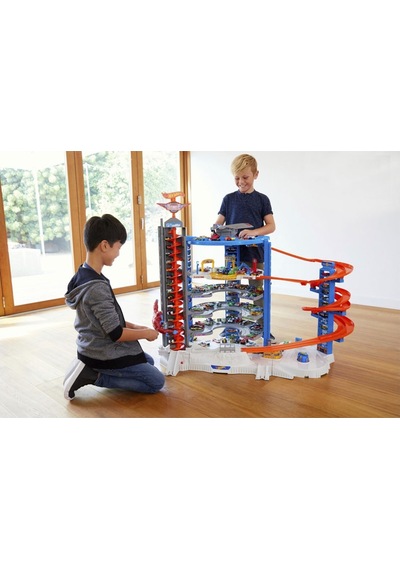Hot Wheels Ultimate Garaj Dev Kule   Fml03.