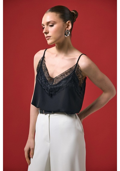 Sateen Dantel Detaylı Askılı Bluz Siyah Lacivert