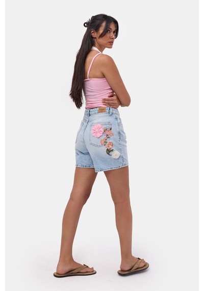 it's basic Kadın Mavi 4s6-3 Mom Relax Gül Ve Nakış Detaylı Özel Tasarım Denim Şort