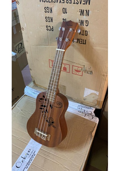 Soprano Boy Karma Markalardan Üst Maun Ağacı Ukulele