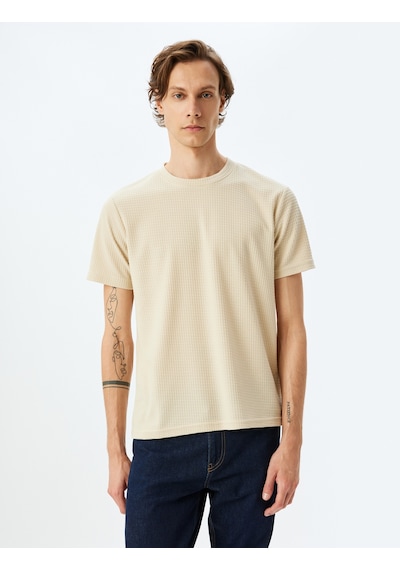 Koton Bisiklet Yaka Kısa Kollu Dokulu Slim Fit Tişört Bej 5sam10077hk Ekru