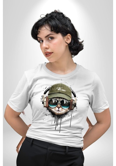 Havalı Pilot Şapkalı Müzik Dinleyen Kedi Unisex Unisex Beyaz Organik Baskılı T-shirt Penye Yüksek Kalite Beyaz