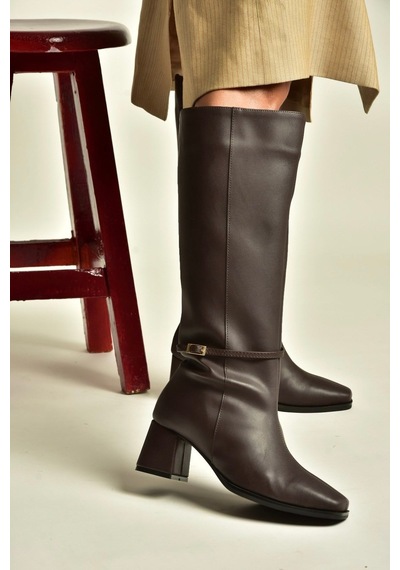Fox Shoes Z920889009 Kahverengi Kalın Topuklu Günlük Kadın Çizme