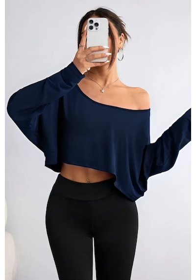 Kadın Düşük Omuz Kayık Yaka Oversize Uzun Kollu Crop T-shirt Lacivert