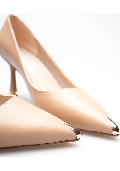 Esatsani Nude Krem Cilt Deri Gold Burunluk Detaylı Sivri Burun 8 Cm Topuk More Stiletto Kadın Ayakkabı Bej Cilt Esatsani Nude Krem Cilt Deri Gold Burunluk Detaylı Sivri Burun 8 Cm Topuk More Stiletto Kadın Ayakkabı Bej Cilt