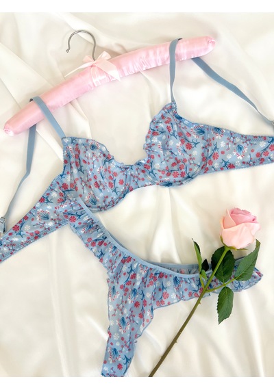 Arinda Butterfly Mavi Tül Çiçek Desenli Balenli Kapsız Fırfırlı Bralette Sütyen Tanga İç Çamaşırı Takımı Alt Üst 2 Parça