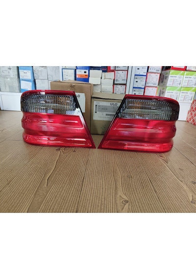 Mercedes W210 Dış Stop Takımı Ulo A2108208264 A2108208164 Dış Stop Takımı