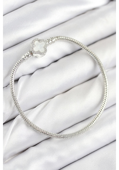 Pirinç Charm Zirkon Taşlı Yonca Model Gümüş Renk Kadın Bileklik 5886 Belirtilmemiş 89600472