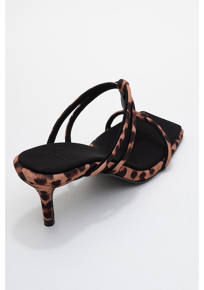 Luvishoes Luvi Shoes Mocha Siyah Sarı Desenli Kare Burunlu İnce Bantlı Kadın Topuklu Terlik Leopar Luvishoes Luvi Shoes Mocha Siyah Sarı Desenli Kare Burunlu İnce Bantlı Kadın Topuklu Terlik Leopar