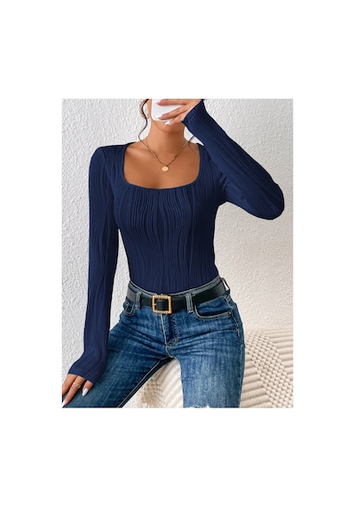 Wild Flower Elastanlı Lacivert Bluz Yüksek Bel Uzun Kollu Kare Yaka Örme Kumaş Bahar Sonbahar Kış Bluz Lacivert Wild Flower Elastanlı Lacivert Bluz Yüksek Bel Uzun Kollu Kare Yaka Örme Kumaş Bahar Sonbahar Kış Bluz Lacivert