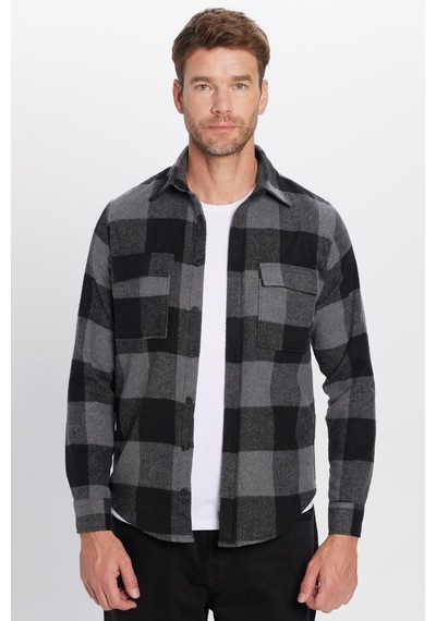 Tudors Erkek Slim Fit Dar Kesim Oduncu Çift Cep Kapaklı Kareli Kışlık Gömlek-32141 Çok Renkli Tudors Erkek Slim Fit Dar Kesim Oduncu Çift Cep Kapaklı Kareli Kışlık Gömlek-32141 Çok Renkli
