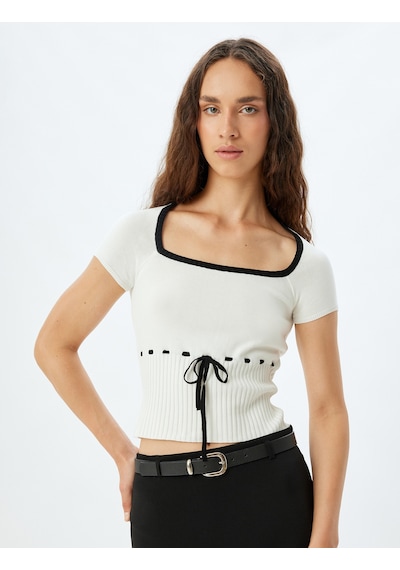 Koton Crop Kazak Kısa Kollu Fiyonk Detaylı Kare Yaka Slim Fit Ekru 5wal90072ıt Ekru