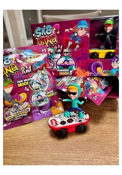 Sk8 Gang Oyuncak Figürleri 1 Adet Kayan Adam