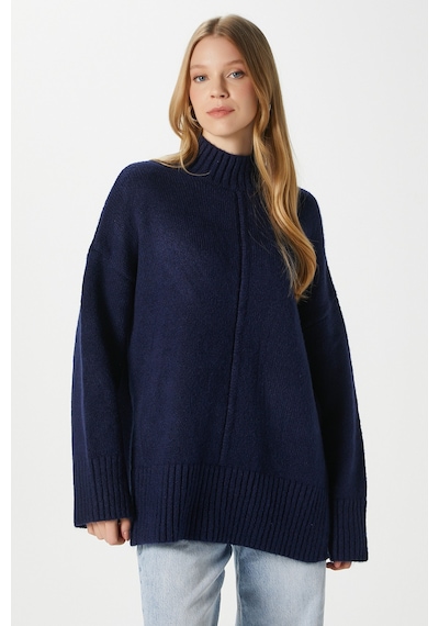Ritnice Kadın Wonder Yumuşacık Dik Yaka Lacivert Yırtmaçlı Oversize Triko Kazak Lacivert Ritnice Kadın Wonder Yumuşacık Dik Yaka Lacivert Yırtmaçlı Oversize Triko Kazak Lacivert